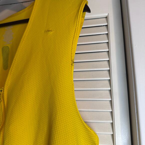 2 XL uni-sex Wal-Mart Proud Associate Yellow Full Zip Vests pre-owned - Picture 4 of 7